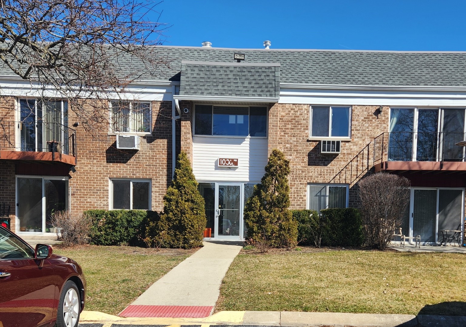 10389 Dearlove Road #1I, Glenview, IL 60625