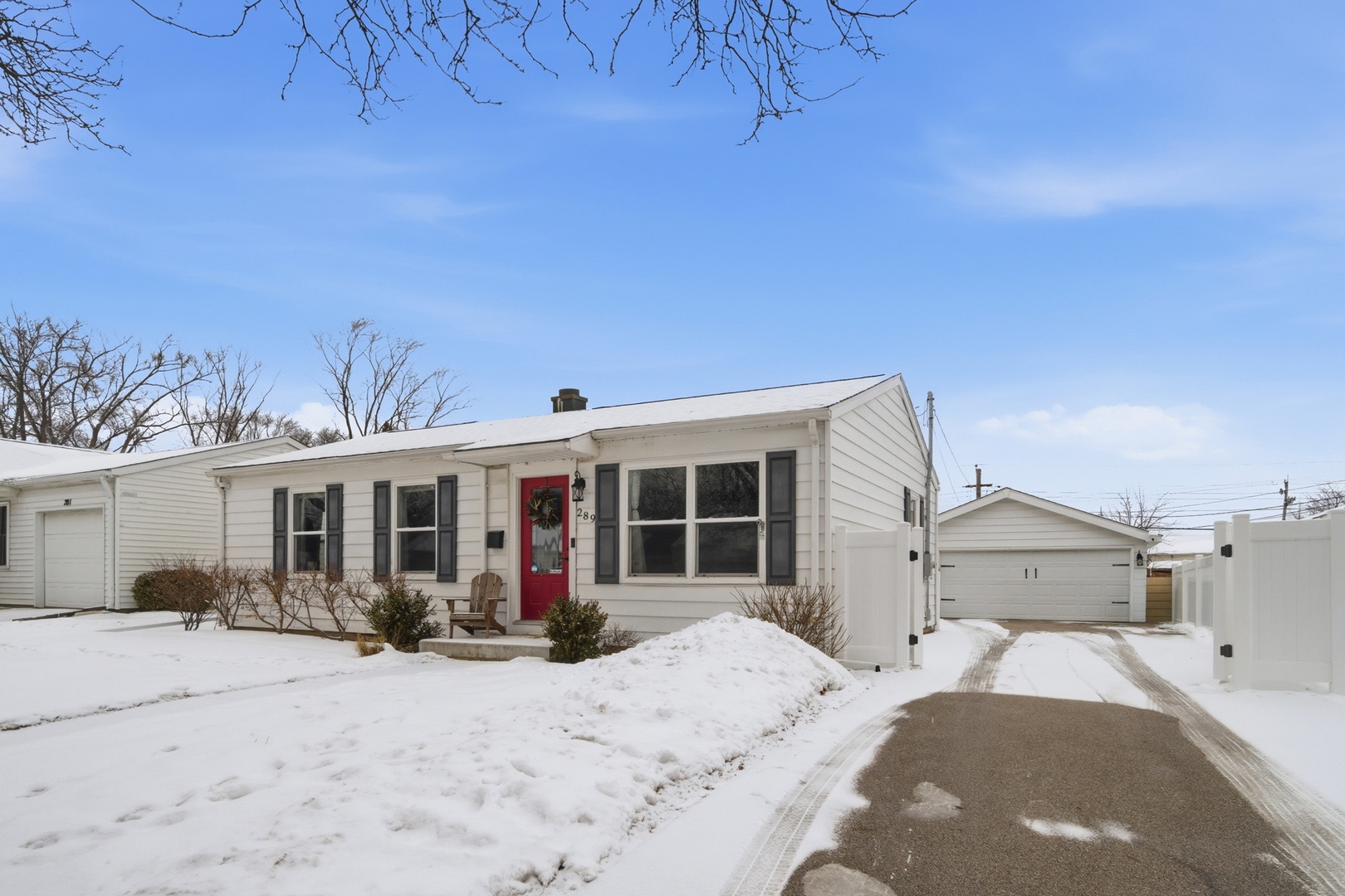 289 Navajo Trail, Buffalo Grove, IL 60089