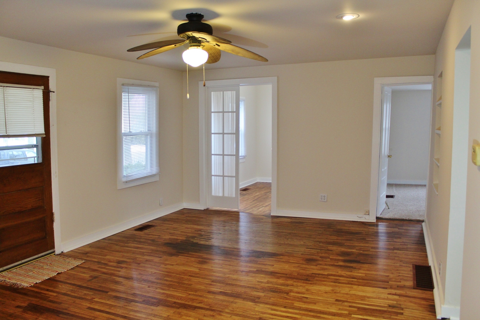 108 N Van Buren Street, Newark, IL 60541