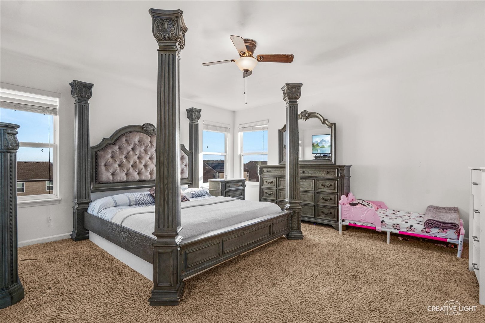 4700 Laughton Avenue, Oswego, IL 60543