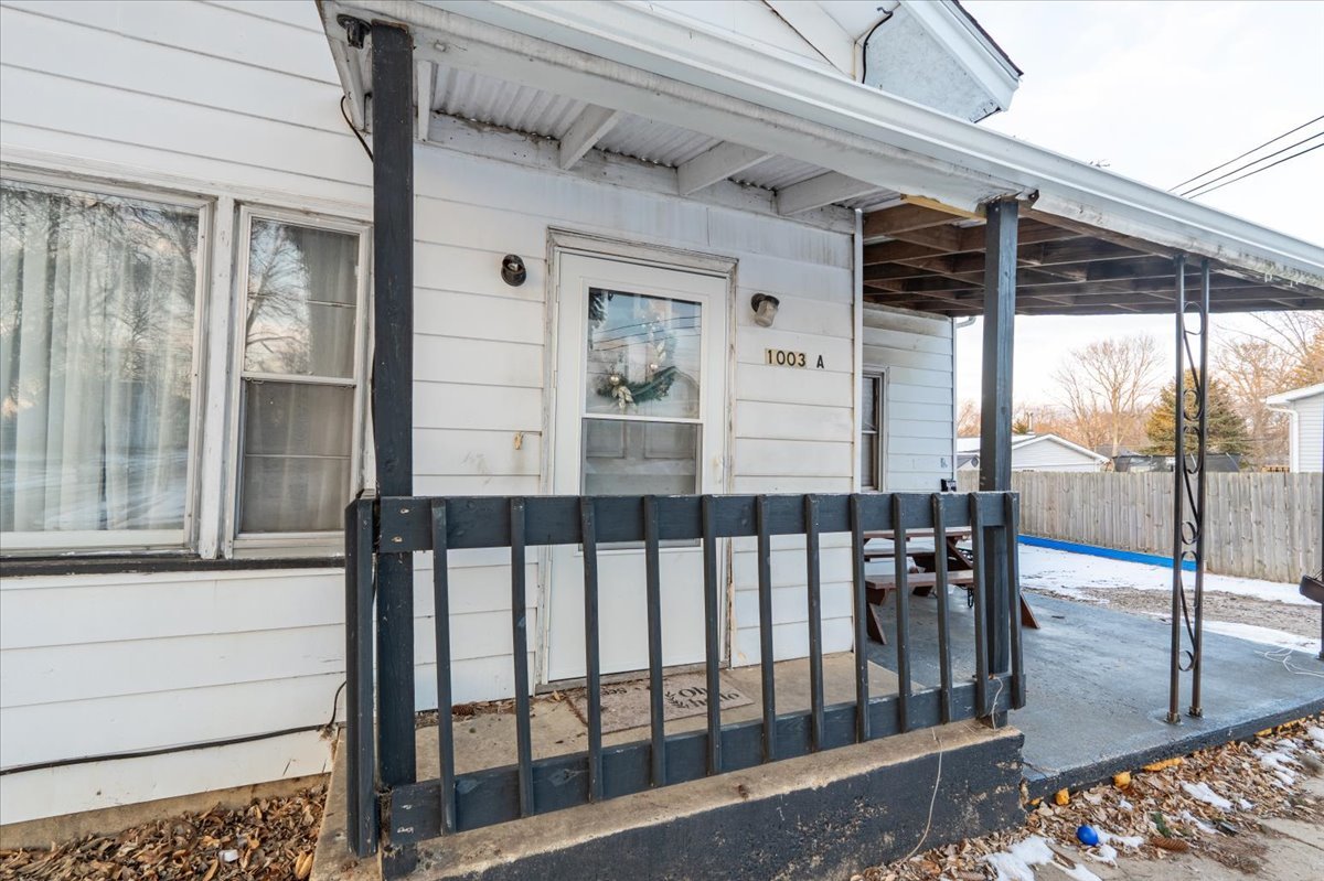 1003 W Jackson Street, Bloomington, IL 61701