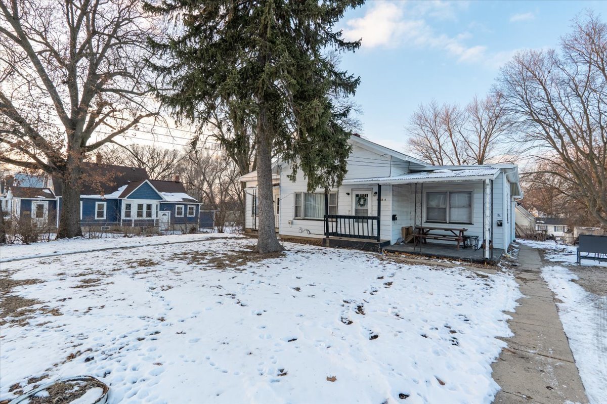 1003 W Jackson Street, Bloomington, IL 61701