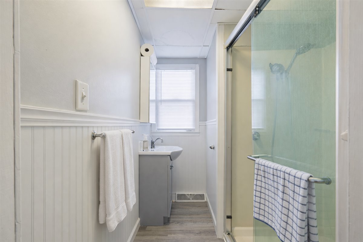 1003 W Jackson Street, Bloomington, IL 61701