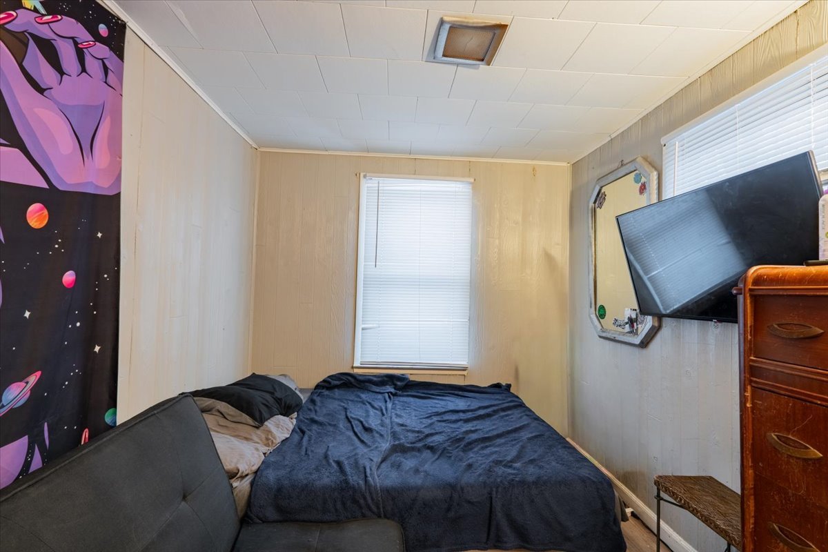 1003 W Jackson Street, Bloomington, IL 61701