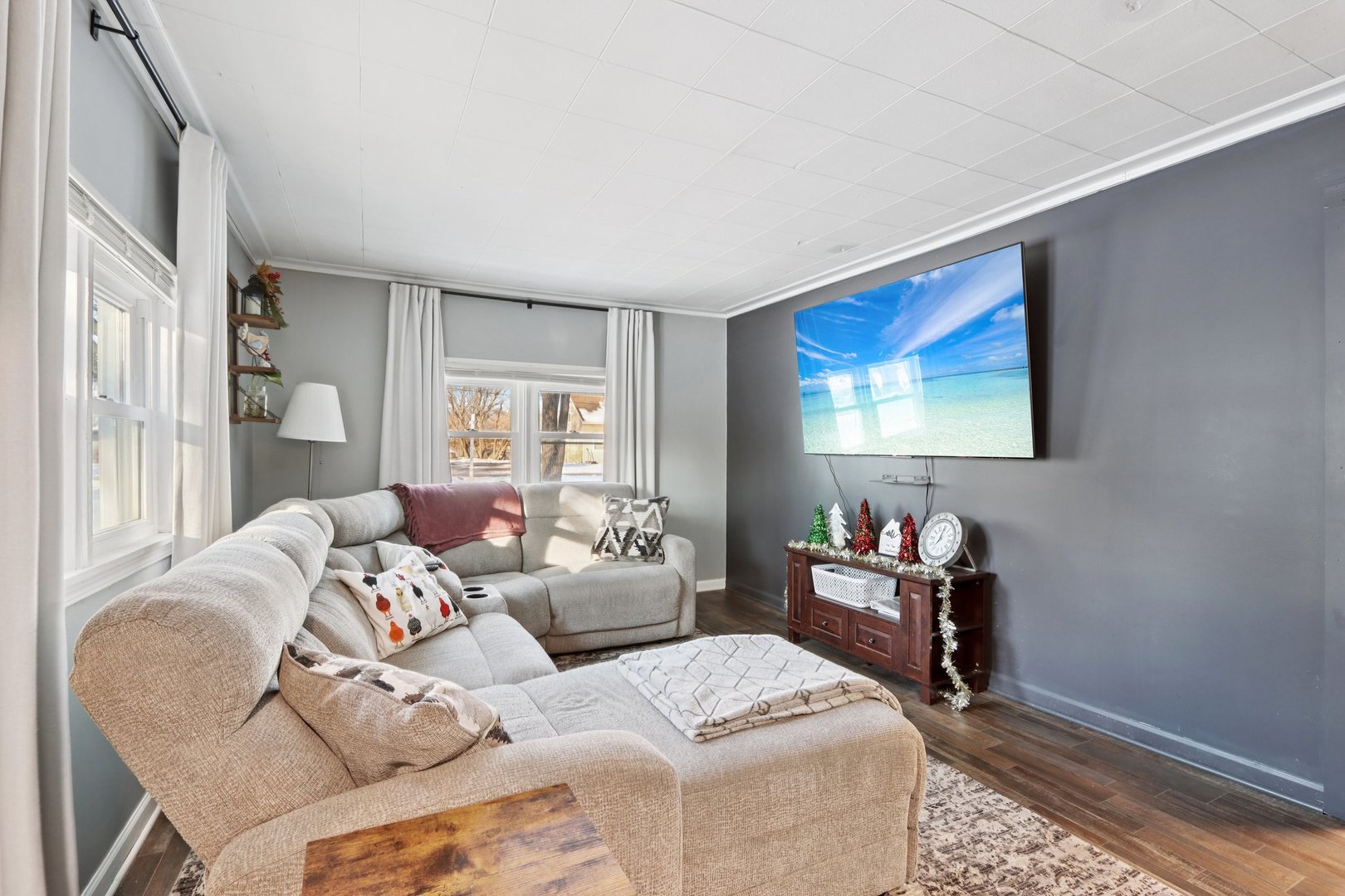 11471 W Leland Avenue, Beach Park, IL 60099