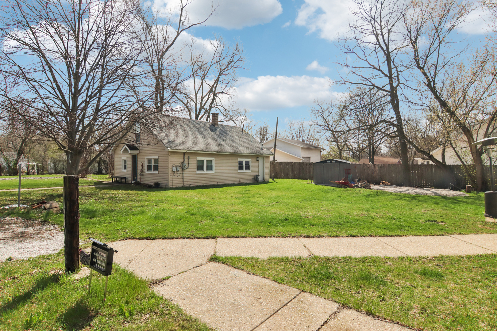 11471 W Leland Avenue, Beach Park, IL 60099