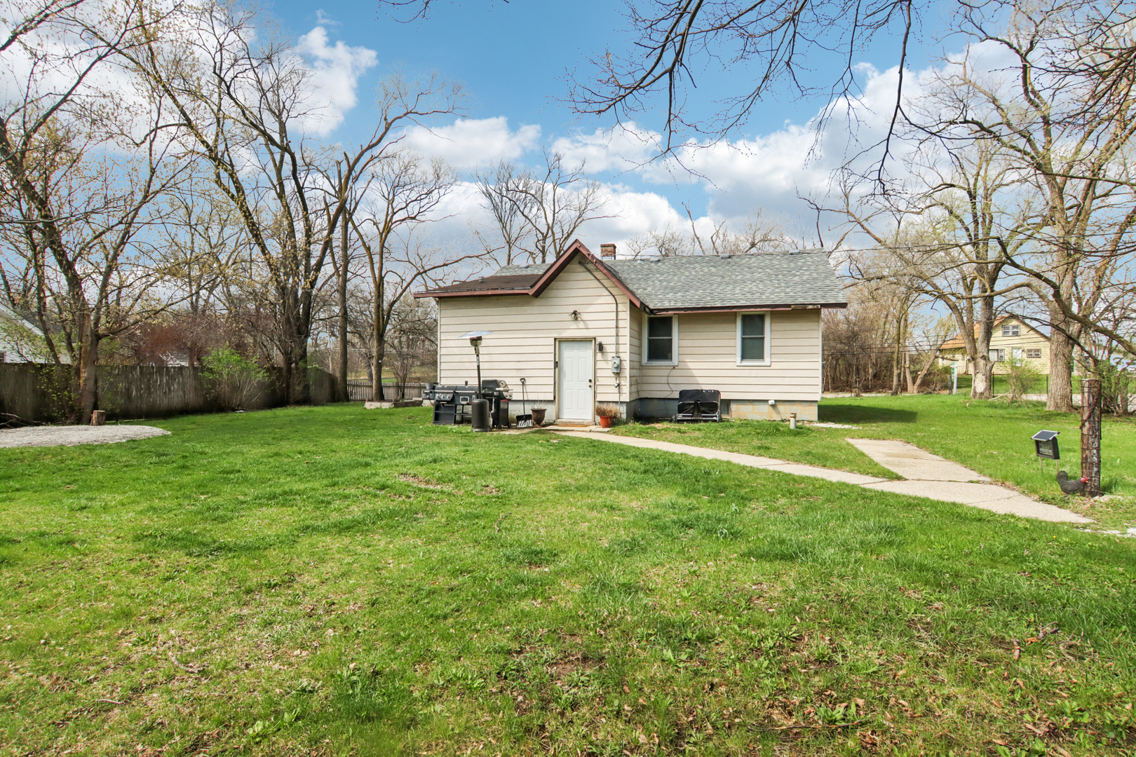 11471 W Leland Avenue, Beach Park, IL 60099