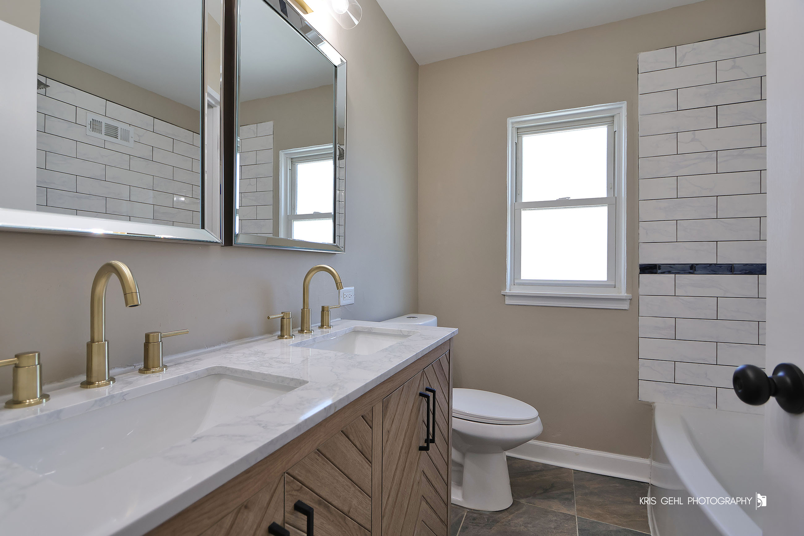 447 S Elmhurst Road, Mount Prospect, IL 60056