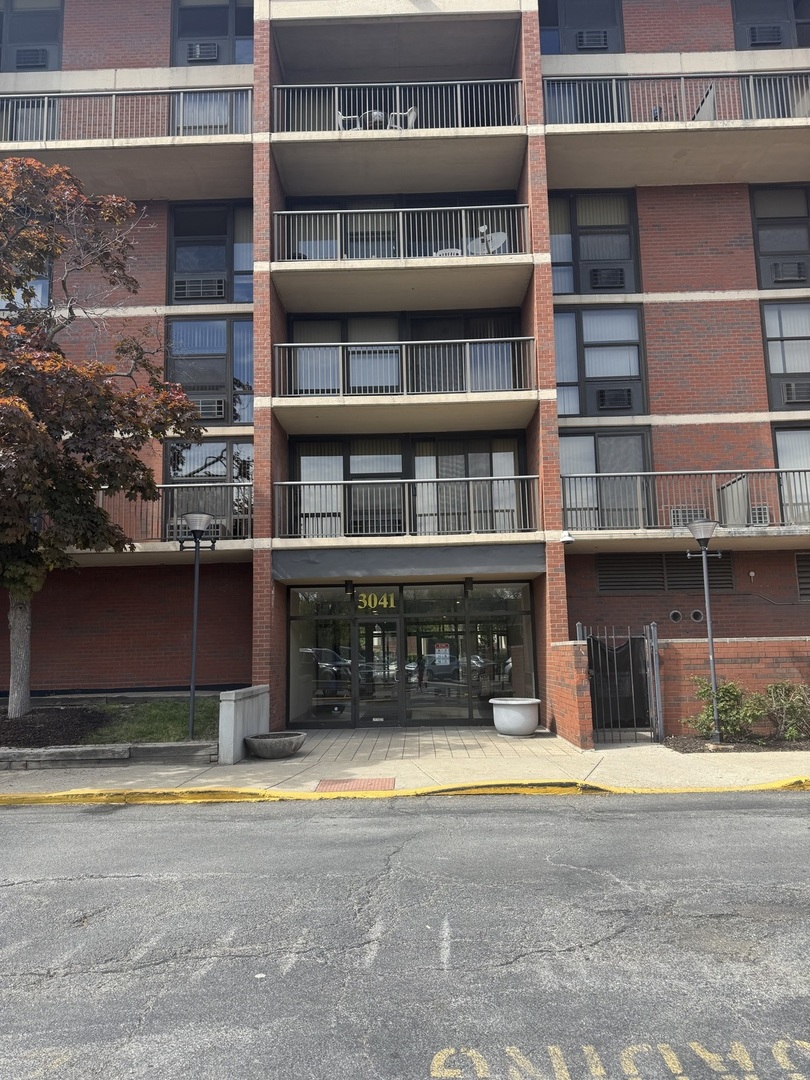 3041 S Michigan Avenue #106, Chicago, IL 60616