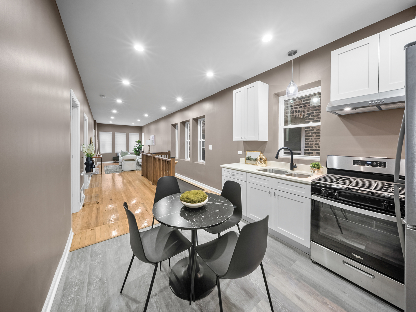 1232 S 51st Avenue, Cicero, IL 60804