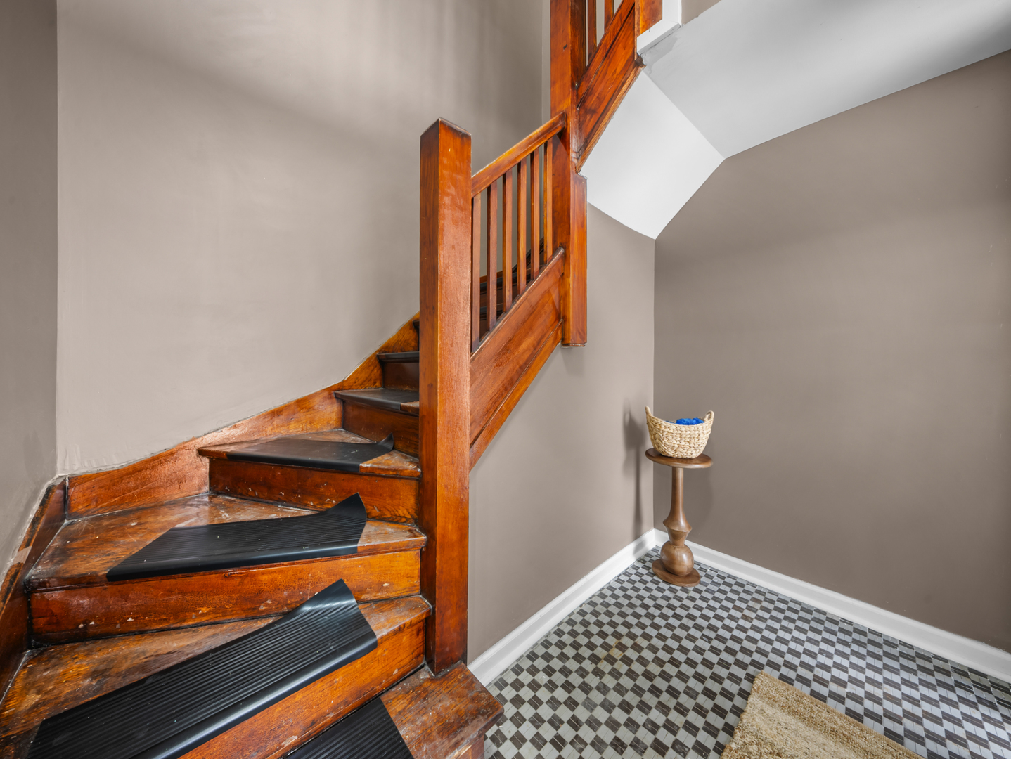 1232 S 51st Avenue, Cicero, IL 60804