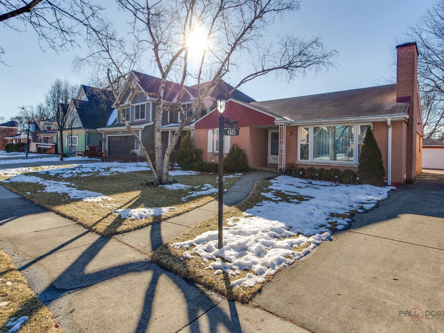 210 S Wa Pella Avenue, Mount Prospect, IL 60056