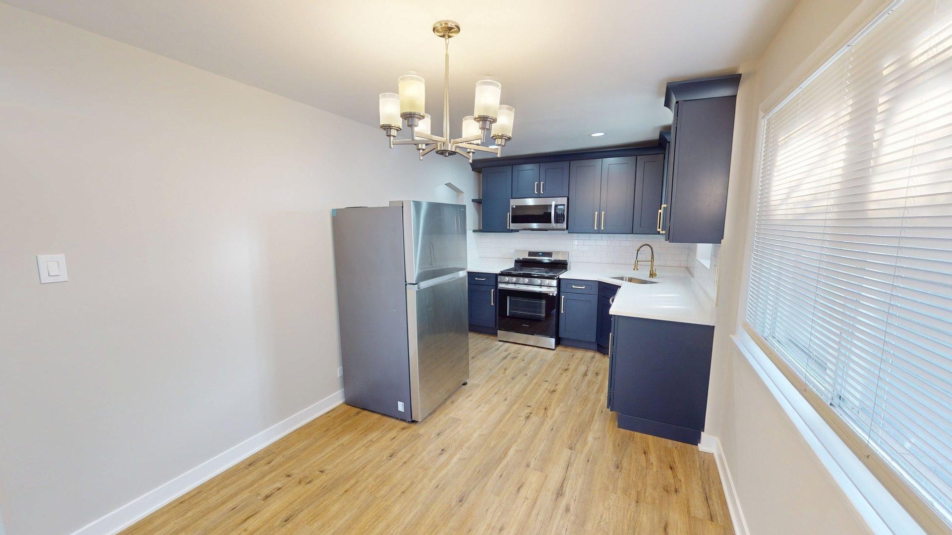 1021 W Vermont Avenue, Chicago, IL 60827