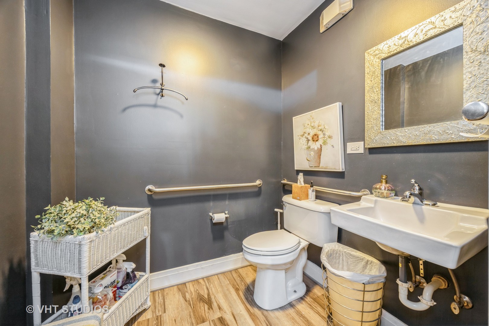 48 S La Grange Road #48, La Grange, IL 60525