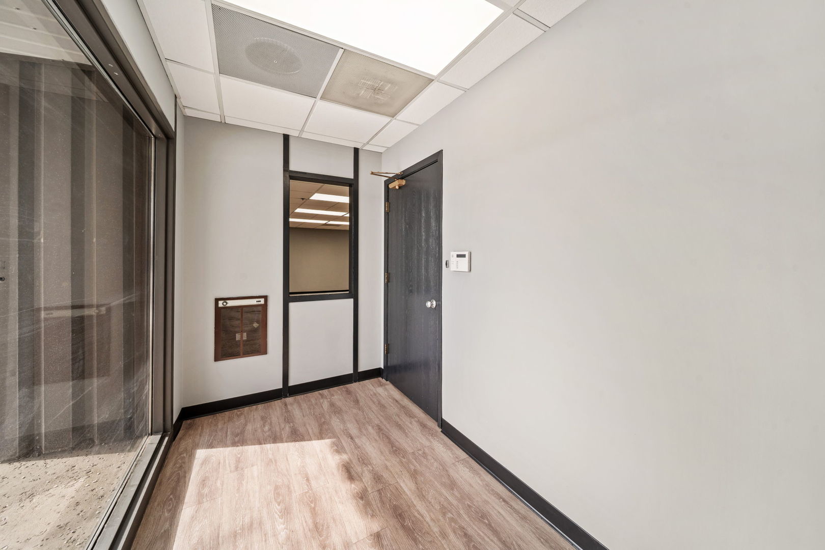 1980 S. Carboy Road, Mount Prospect, IL 60056