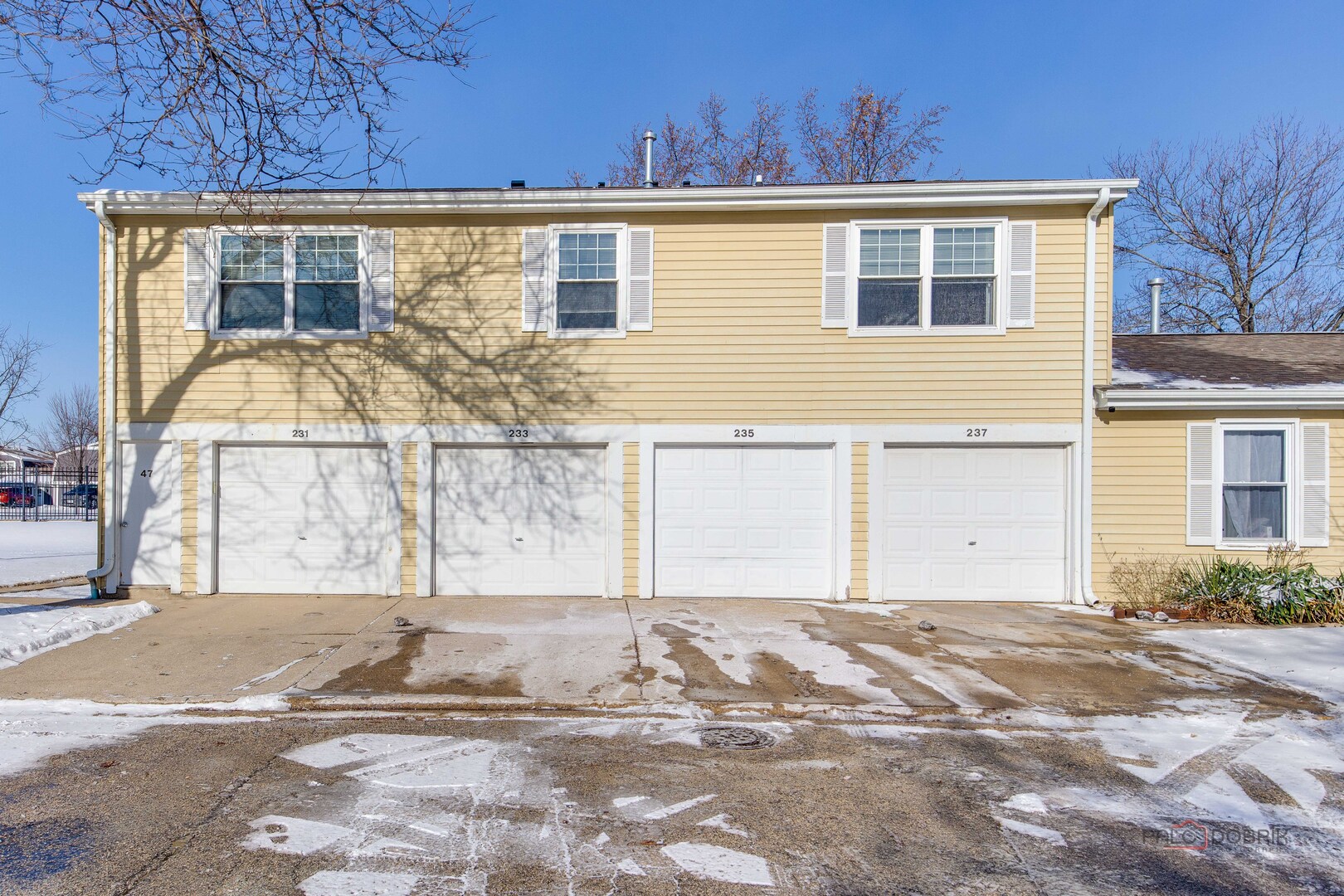 233 Winfield Court #233, Vernon Hills, IL 60061