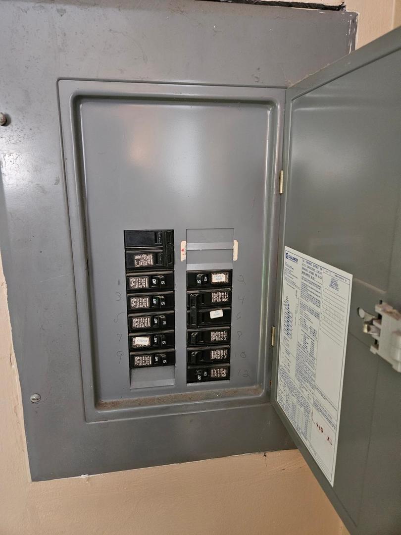 7436 W 58th Street, Summit, IL 60501