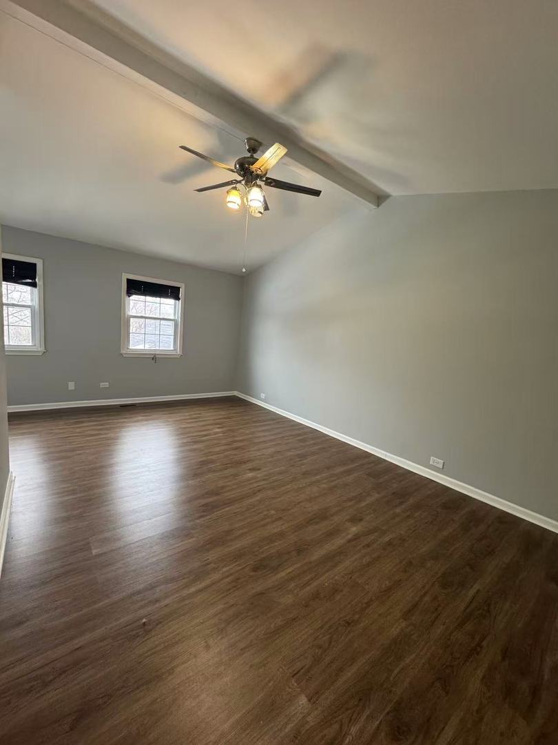 30W011 Kensington Drive, Warrenville, IL 60555