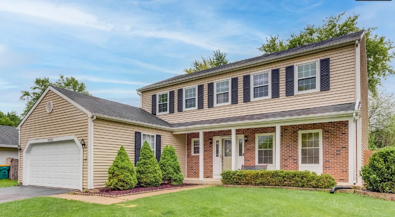 30W011 Kensington Drive, Warrenville, IL 60555