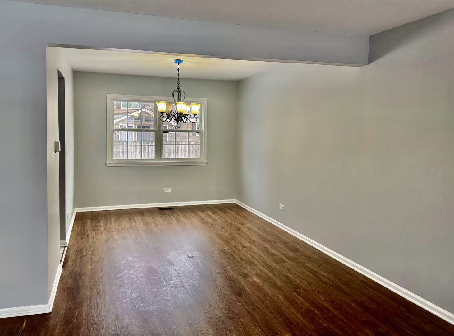 30W011 Kensington Drive, Warrenville, IL 60555