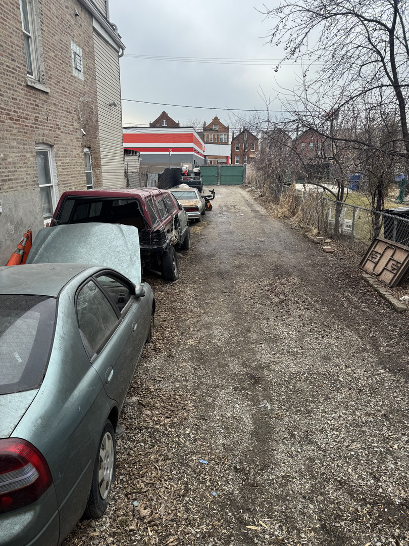 2640 S Troy Street, Chicago, IL 60623