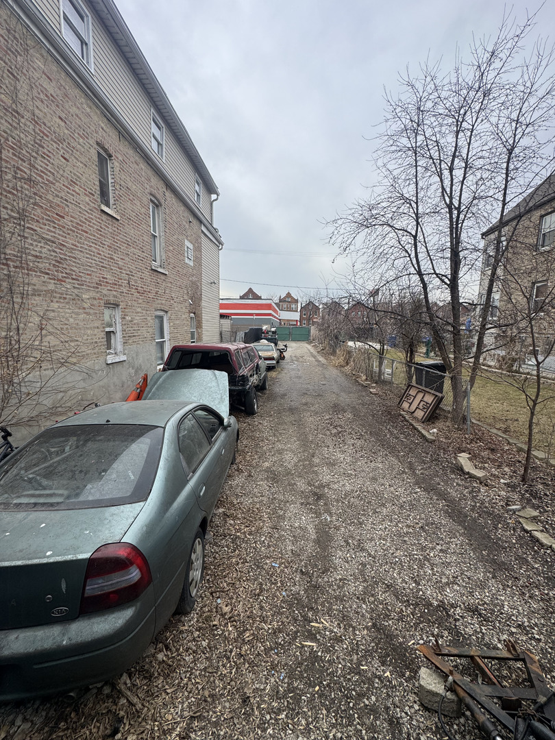 2640 S Troy Street, Chicago, IL 60623