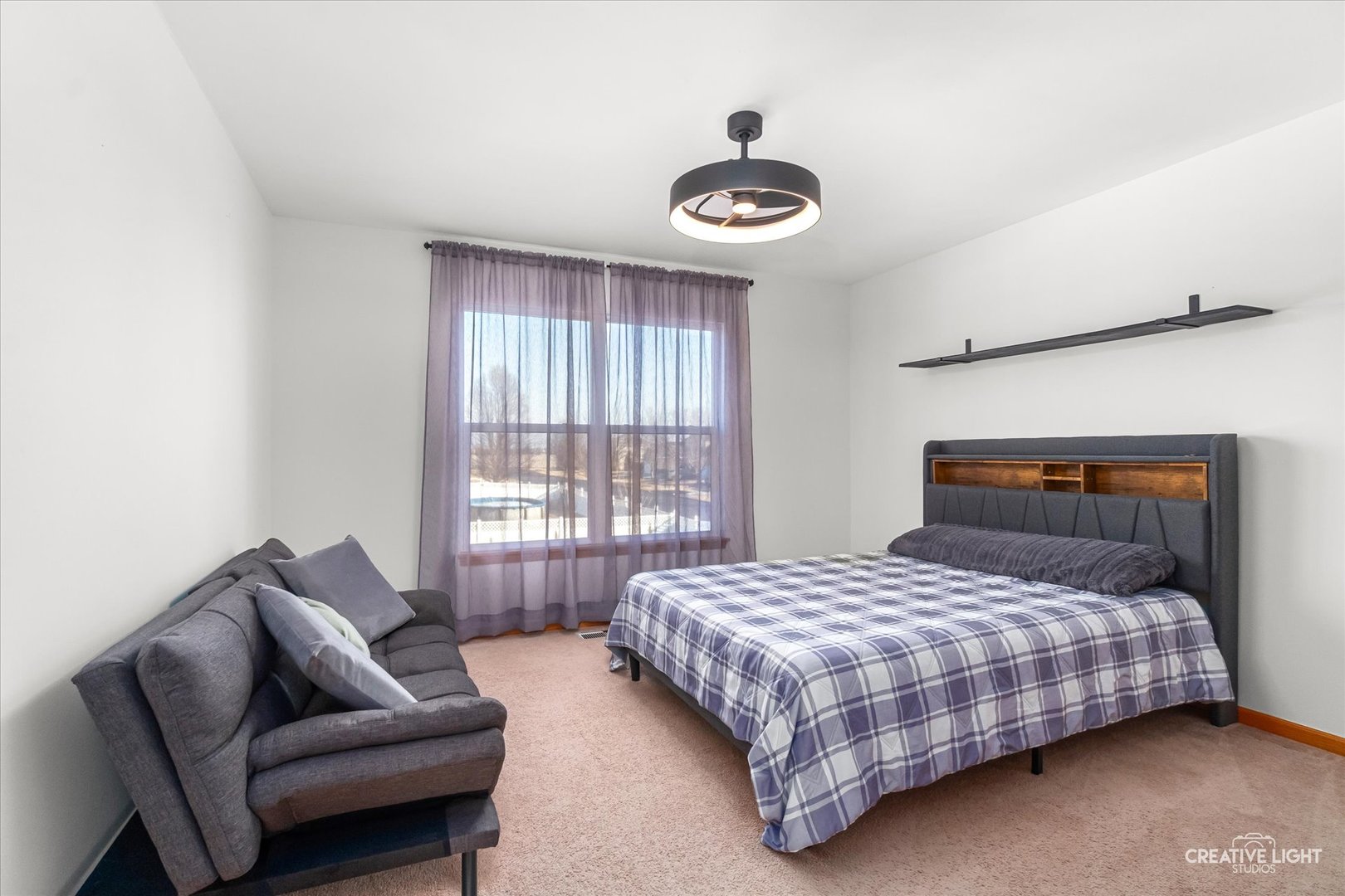 951 Canyon Trail Court, Yorkville, IL 60560