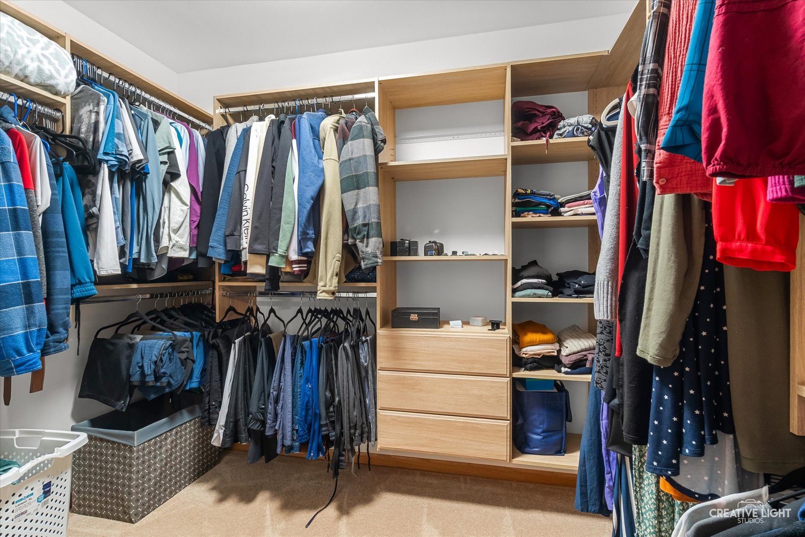 951 Canyon Trail Court, Yorkville, IL 60560