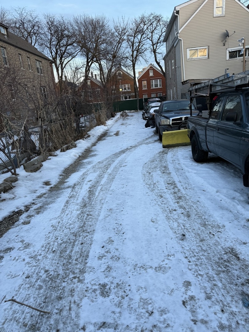 2638 S Troy Street, Chicago, IL 60623