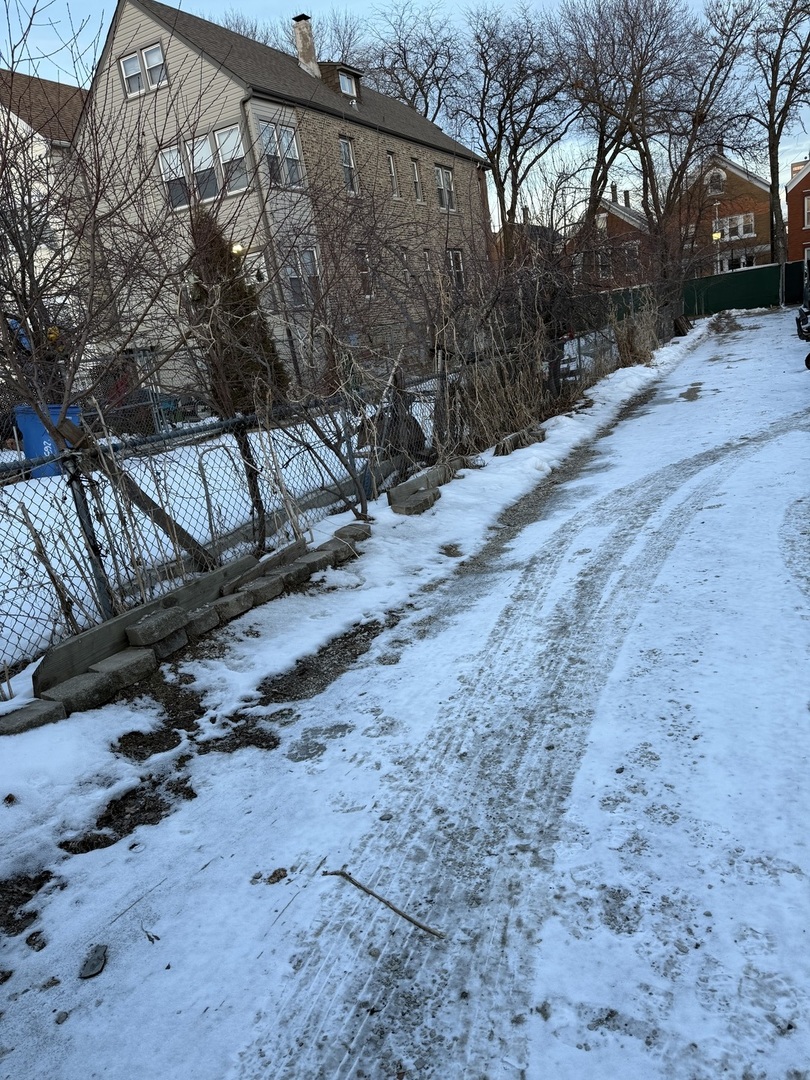 2638 S Troy Street, Chicago, IL 60623