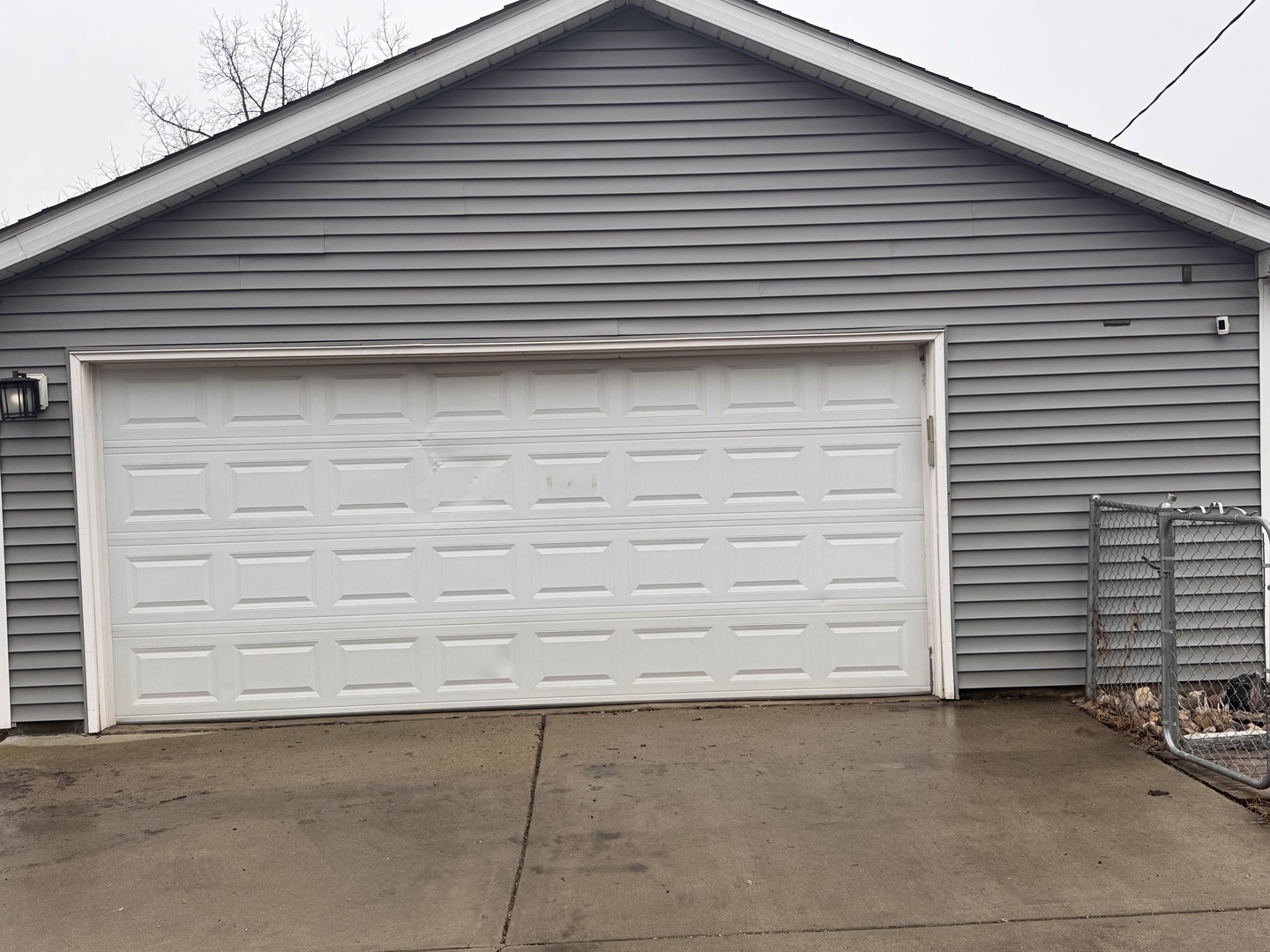 3002 Gilead Avenue, Zion, IL 60099