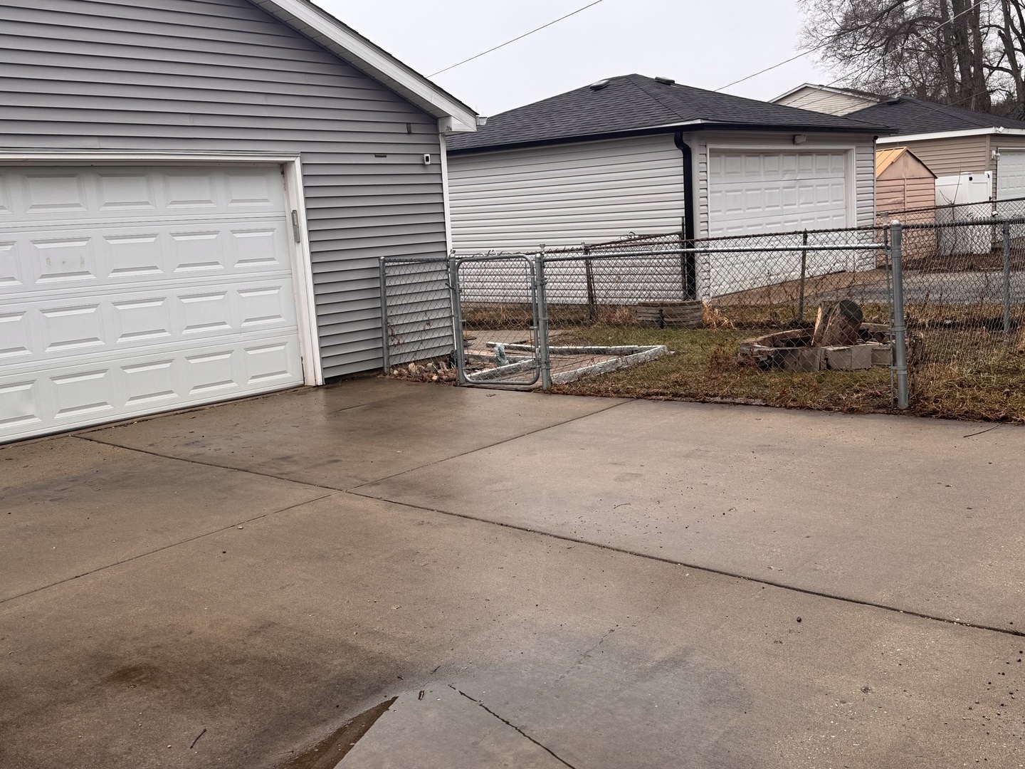 3002 Gilead Avenue, Zion, IL 60099