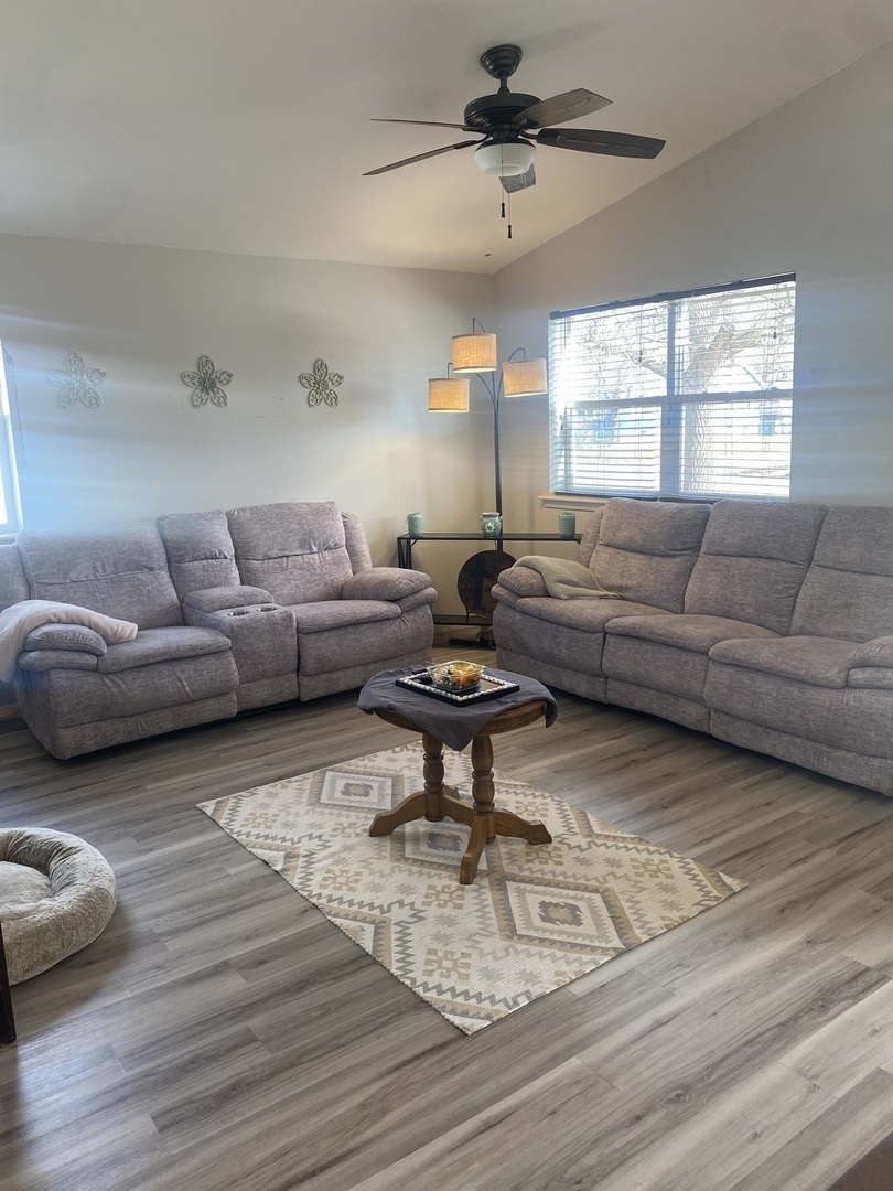 3002 Gilead Avenue, Zion, IL 60099