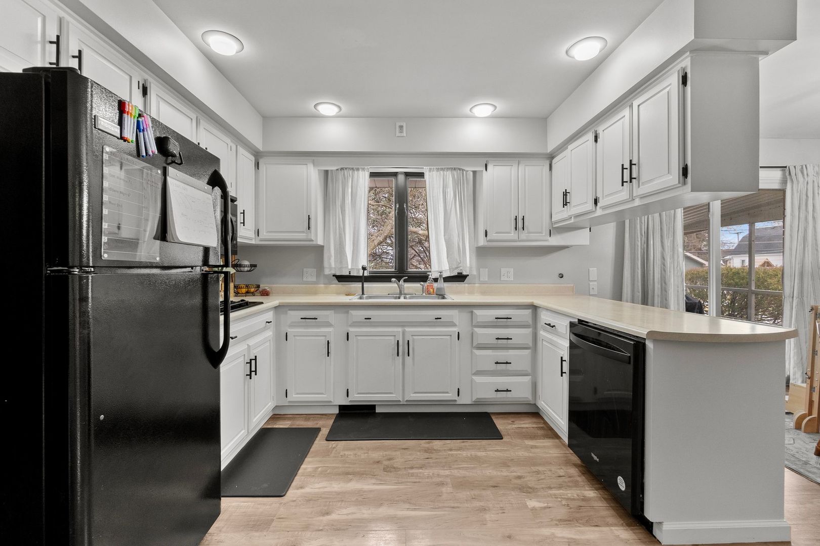 914 Donnie Court, Joliet, IL 60435