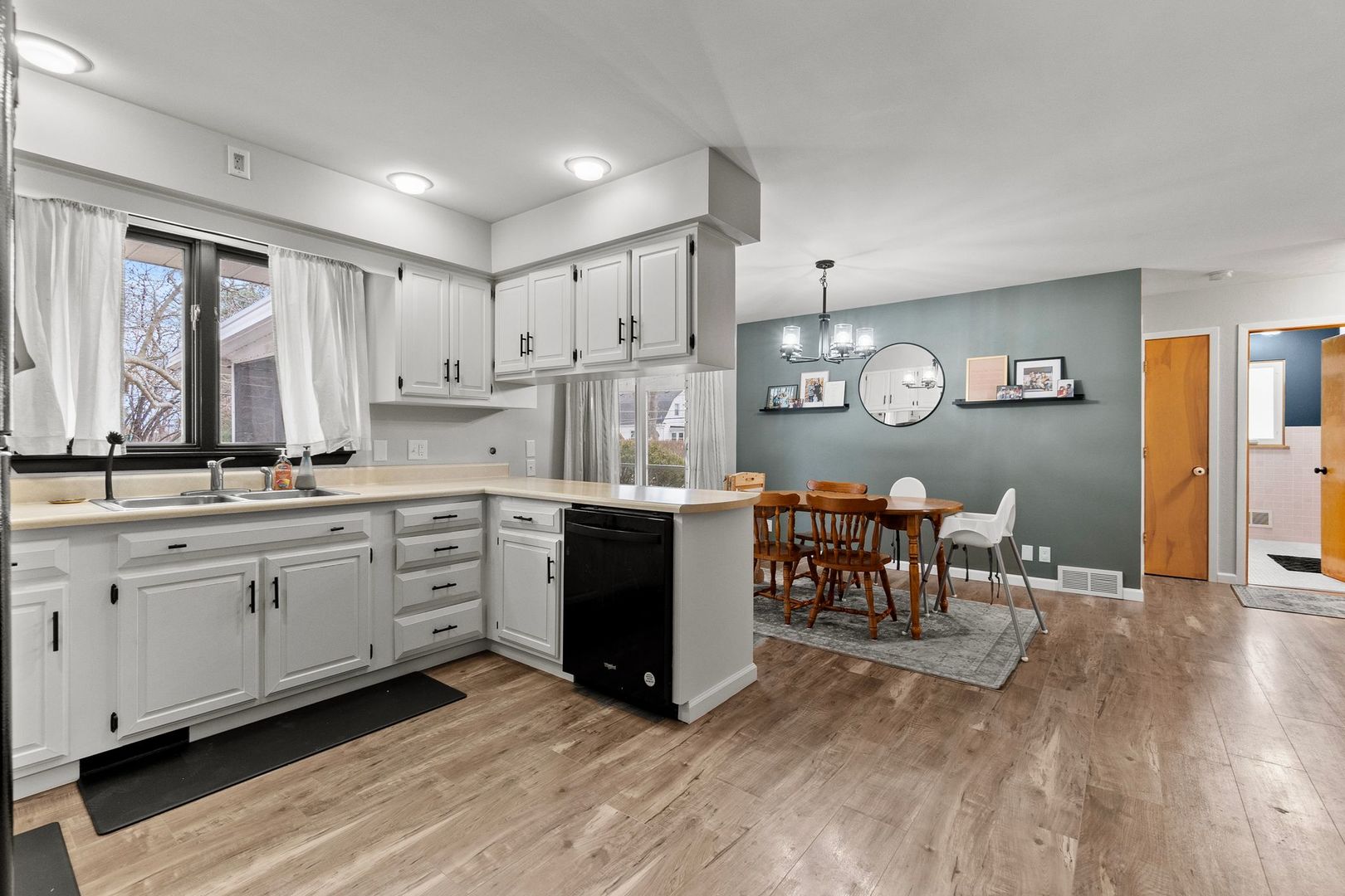 914 Donnie Court, Joliet, IL 60435