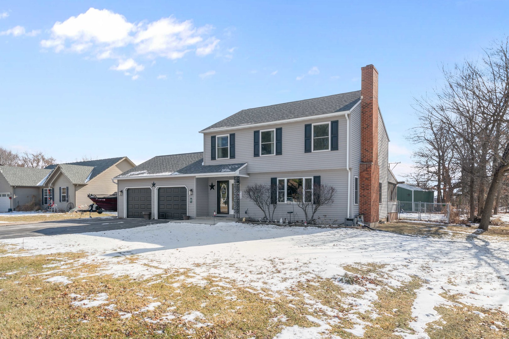 954 HOLIDAY Drive, Lake Holiday, IL 60548