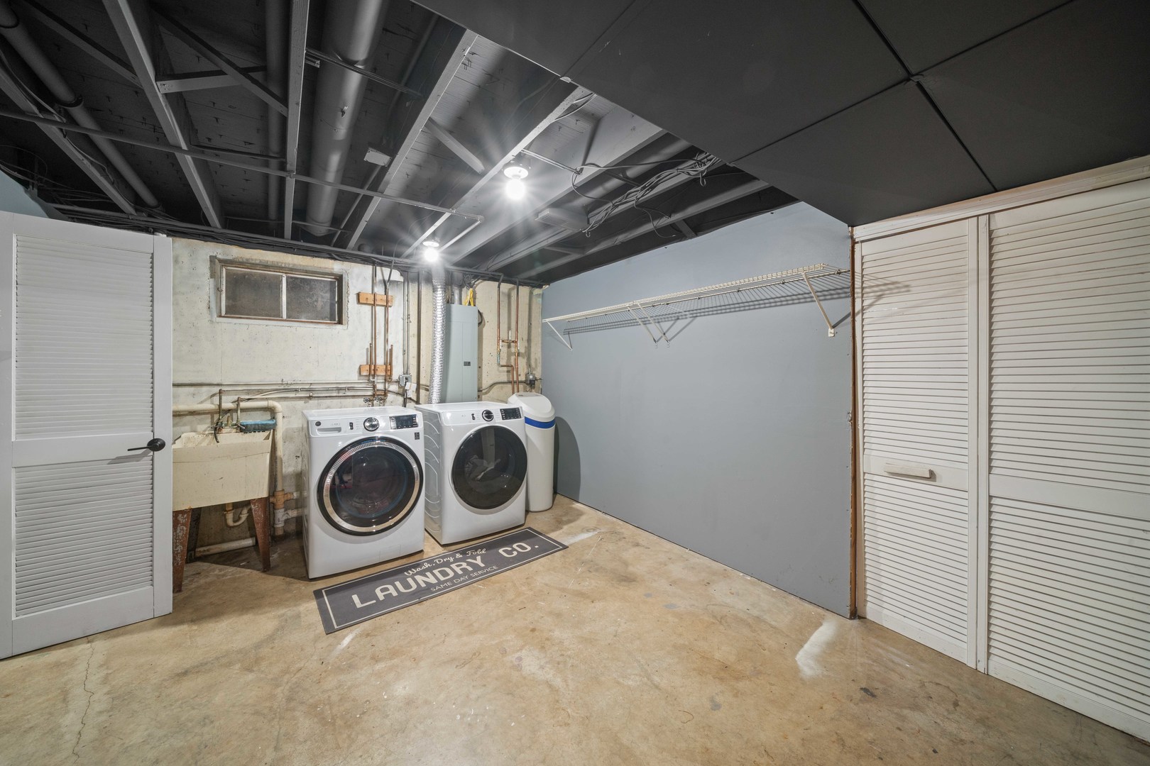 954 HOLIDAY Drive, Lake Holiday, IL 60548