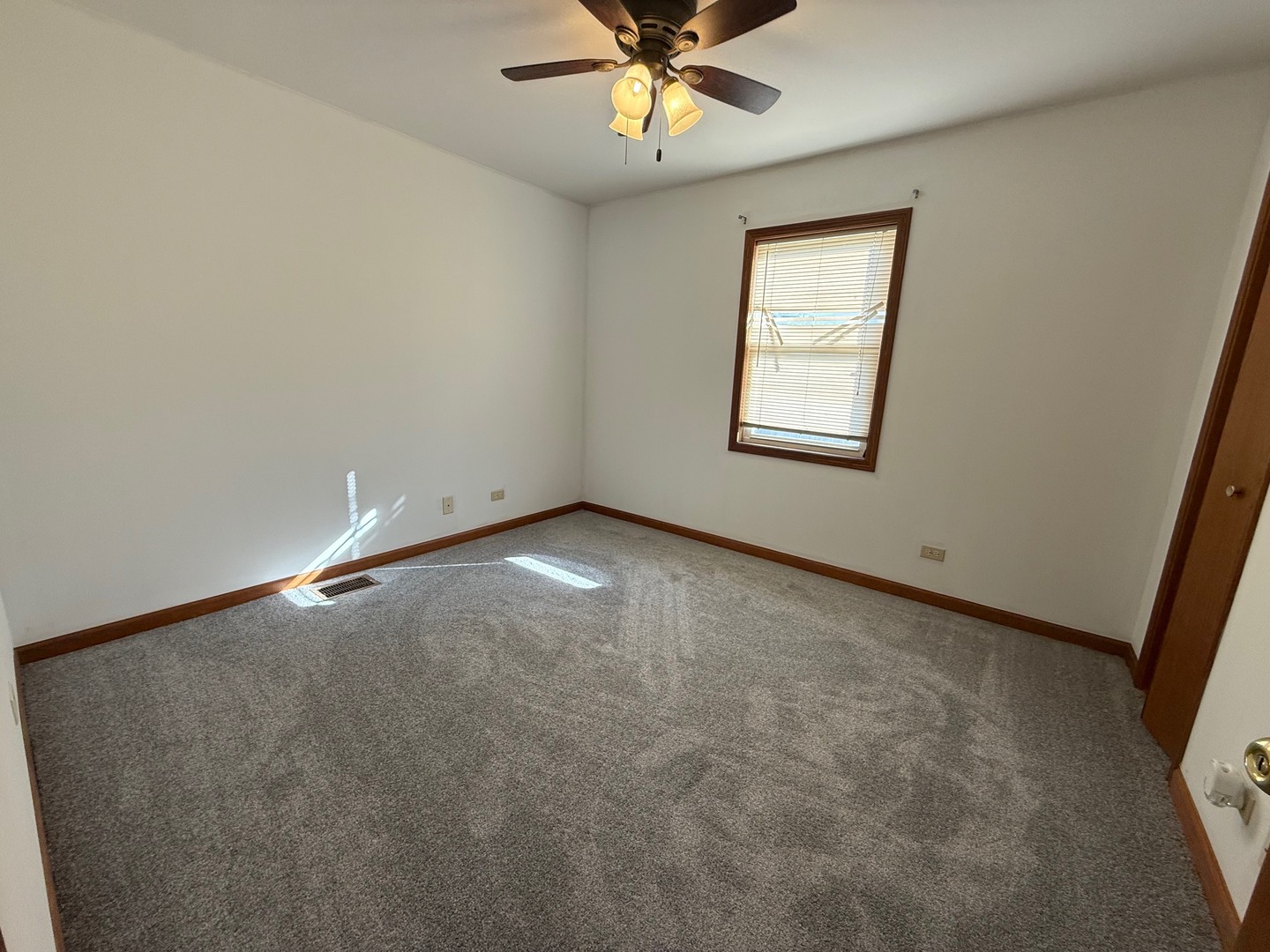 1700 Houston Avenue, Joliet, IL 60433