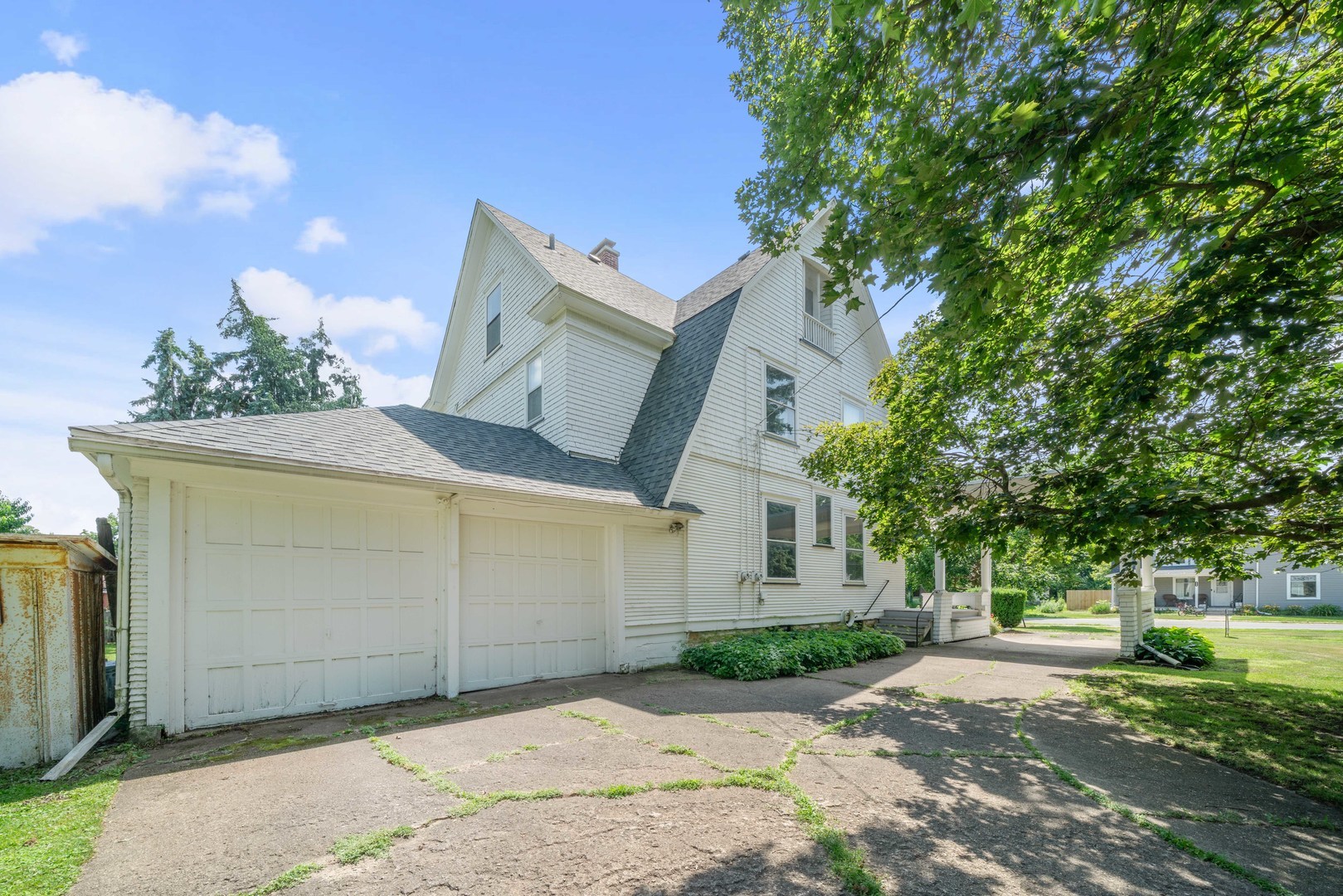 205 S Gage Street, Somonauk, IL 60552