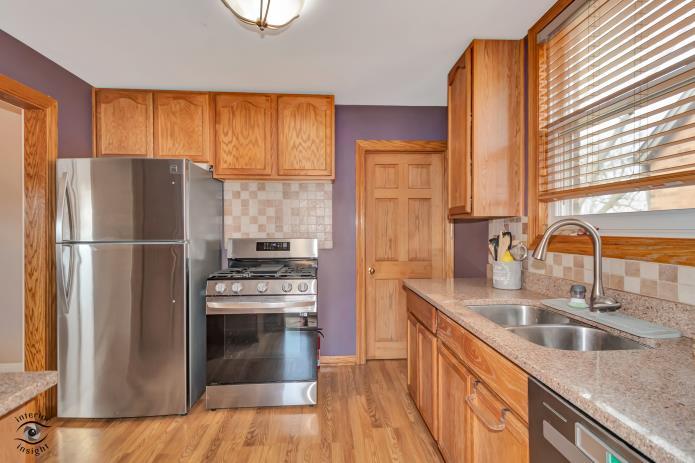 9857 S Hamlin Avenue, Evergreen Park, IL 60805