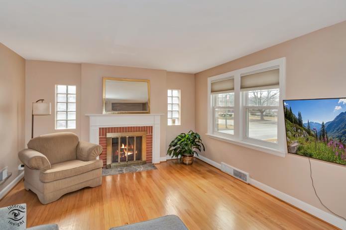 9857 S Hamlin Avenue, Evergreen Park, IL 60805