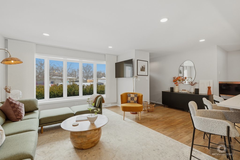 9930 La Reina Court, Orland Park, IL 60462