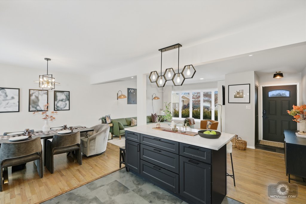 9930 La Reina Court, Orland Park, IL 60462