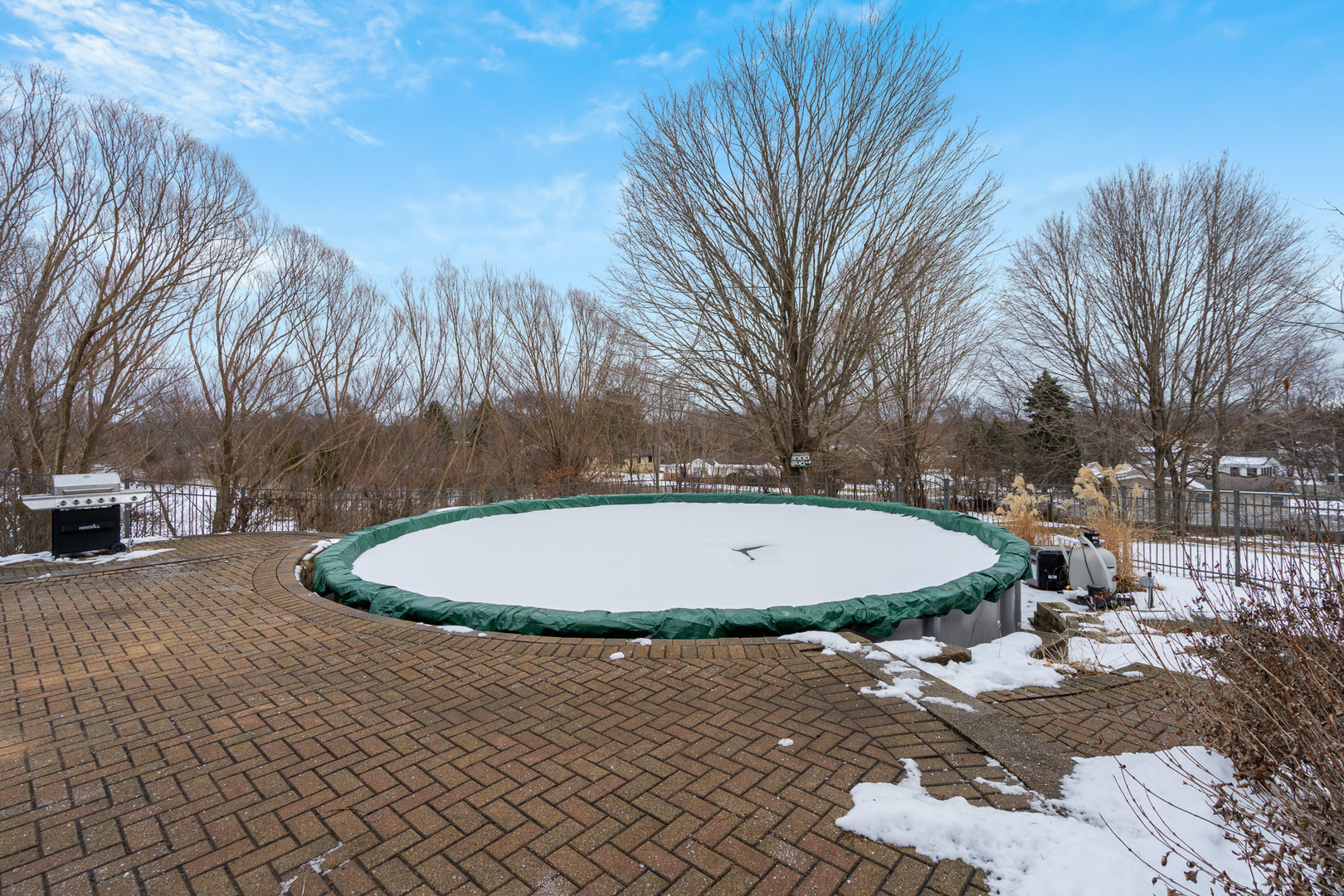 12165 W Castle Drive, Mokena, IL 60448