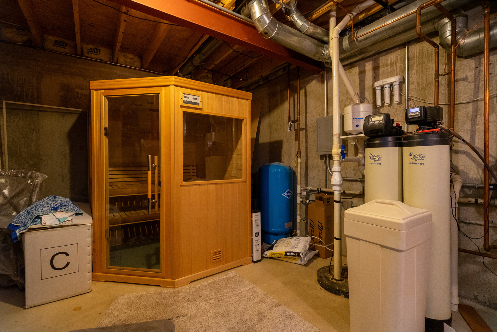 12165 W Castle Drive, Mokena, IL 60448