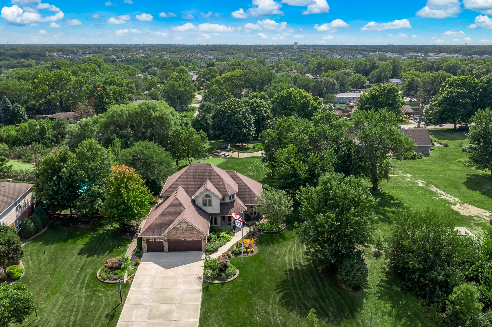 12165 W Castle Drive, Mokena, IL 60448