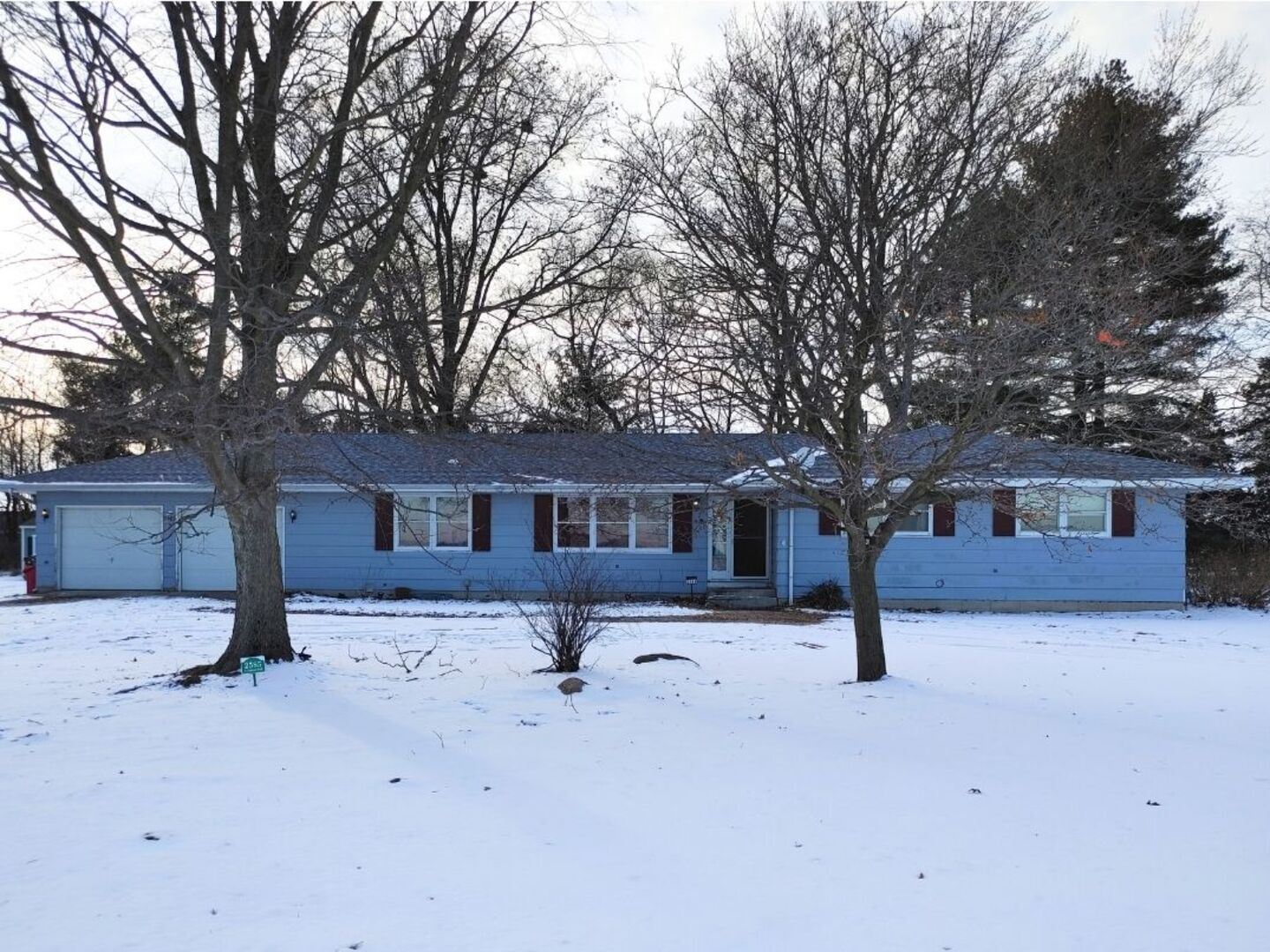 2585 S Jugtown Road, Coal City, IL 60416