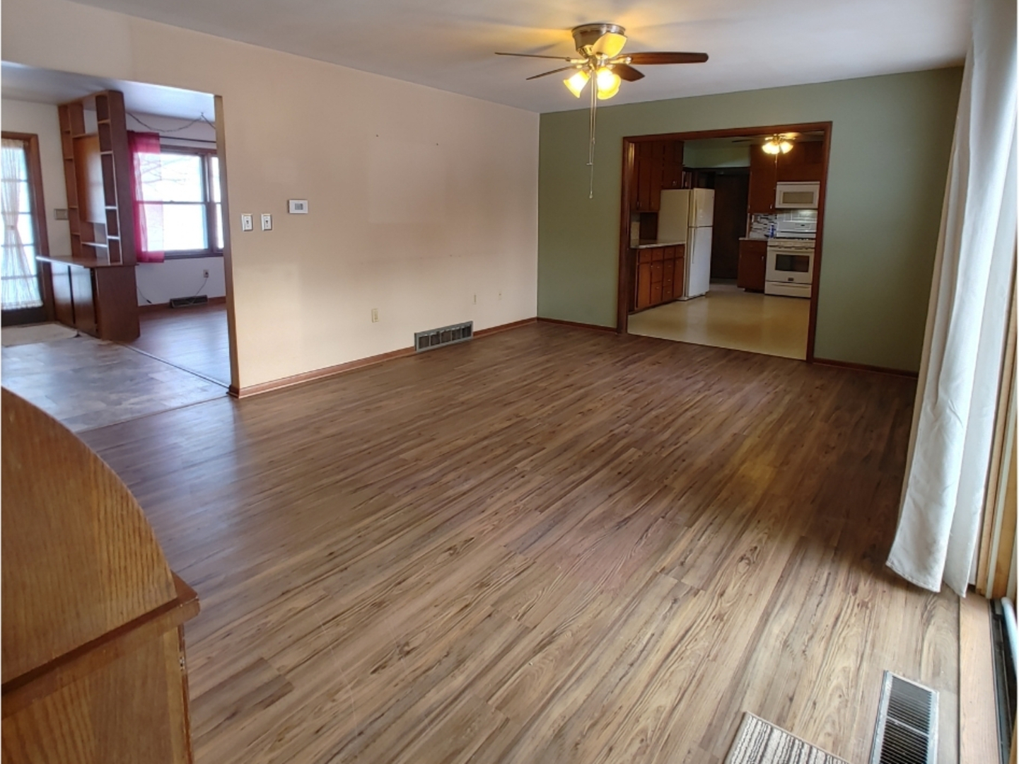 2585 S Jugtown Road, Coal City, IL 60416