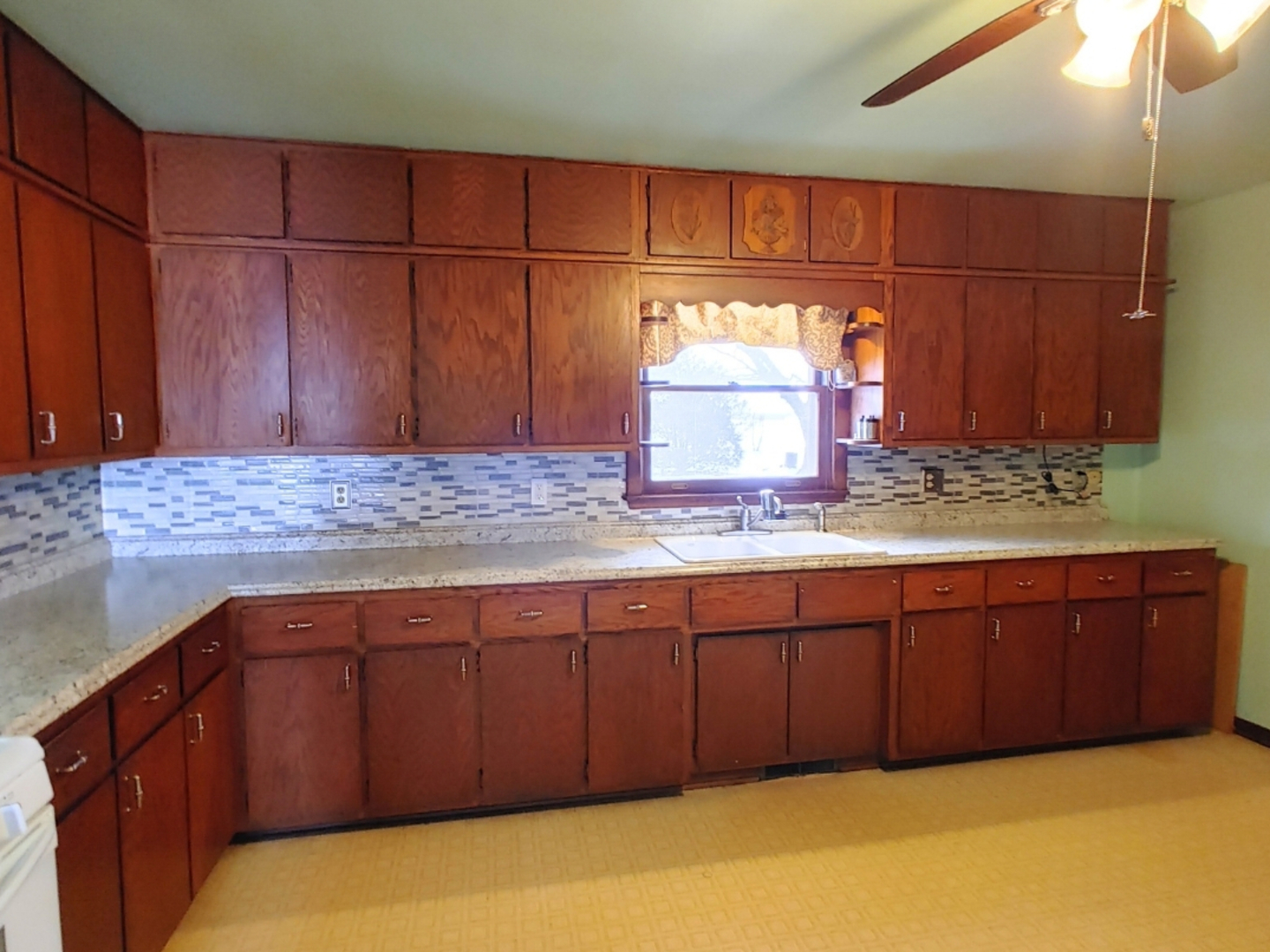 2585 S Jugtown Road, Coal City, IL 60416