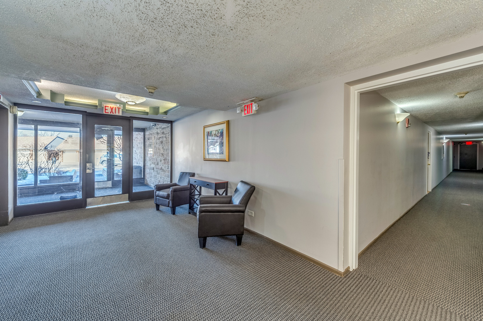 1107 S Old Wilke Road #103, Arlington Heights, IL 60005